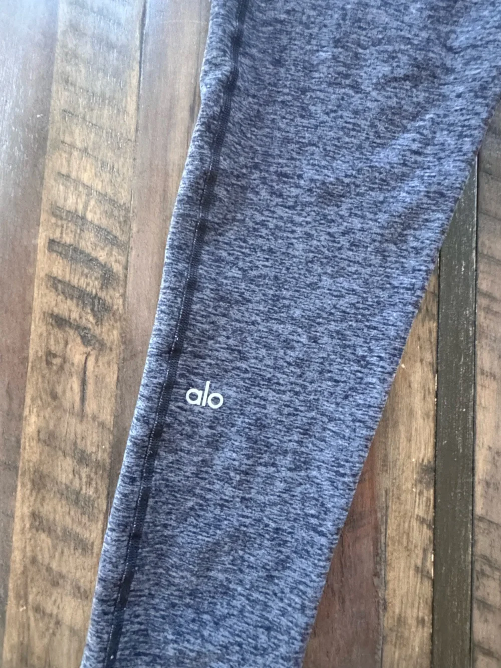 ALO Yoga Charcoal Heather High-Waist Leggings. Size L